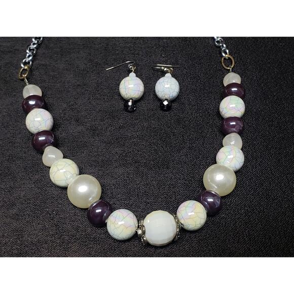 Beaded Multi Color & Size Adjustable Necklace w. Matching Earrings - Picture 3 of 7